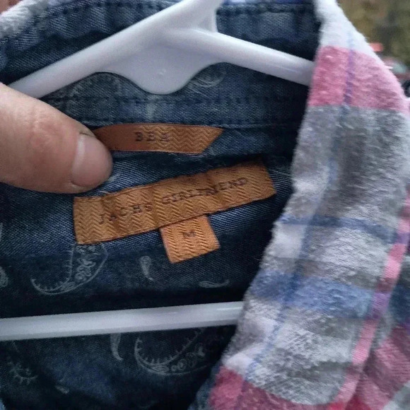 Very nice like new Jack's girlfriend flannel size medium - Picture 5 of 5